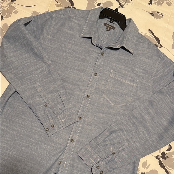 Eddie Bauer Other - Eddie Bauer Men's Gray Casual Button-Down Shirt.